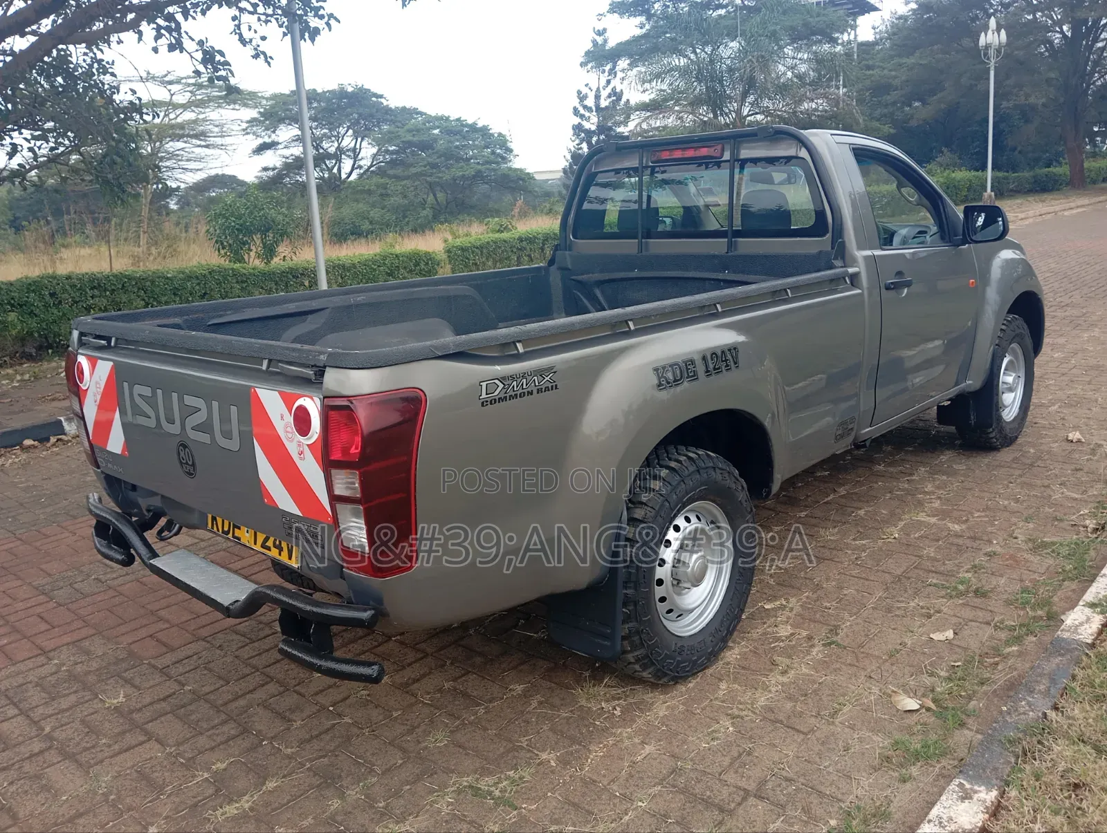 Isuzu D-MAX 2022 Green