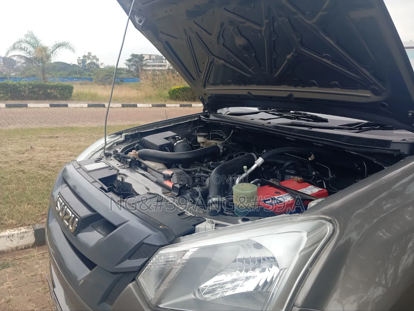 Isuzu D-MAX 2022 Green