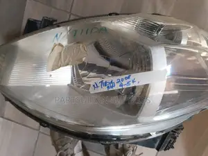 Lh S Nissan Tiida 2008 Non Zenon Headlights