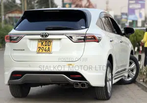 Toyota Harrier 2.0 2015 White