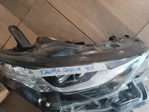 RHS Toyota Auris 2016-2018 Headlight