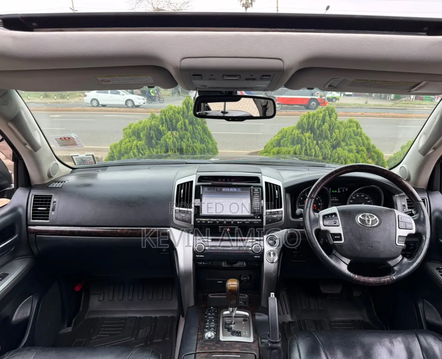 Toyota Land Cruiser 4.6 V8 ZX 2012 Black