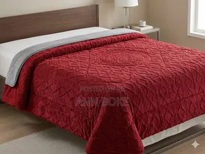Heavy Single Sherpa Duvet 
No Bedsheet 
No Pillowcase No Bag
Size 6*6