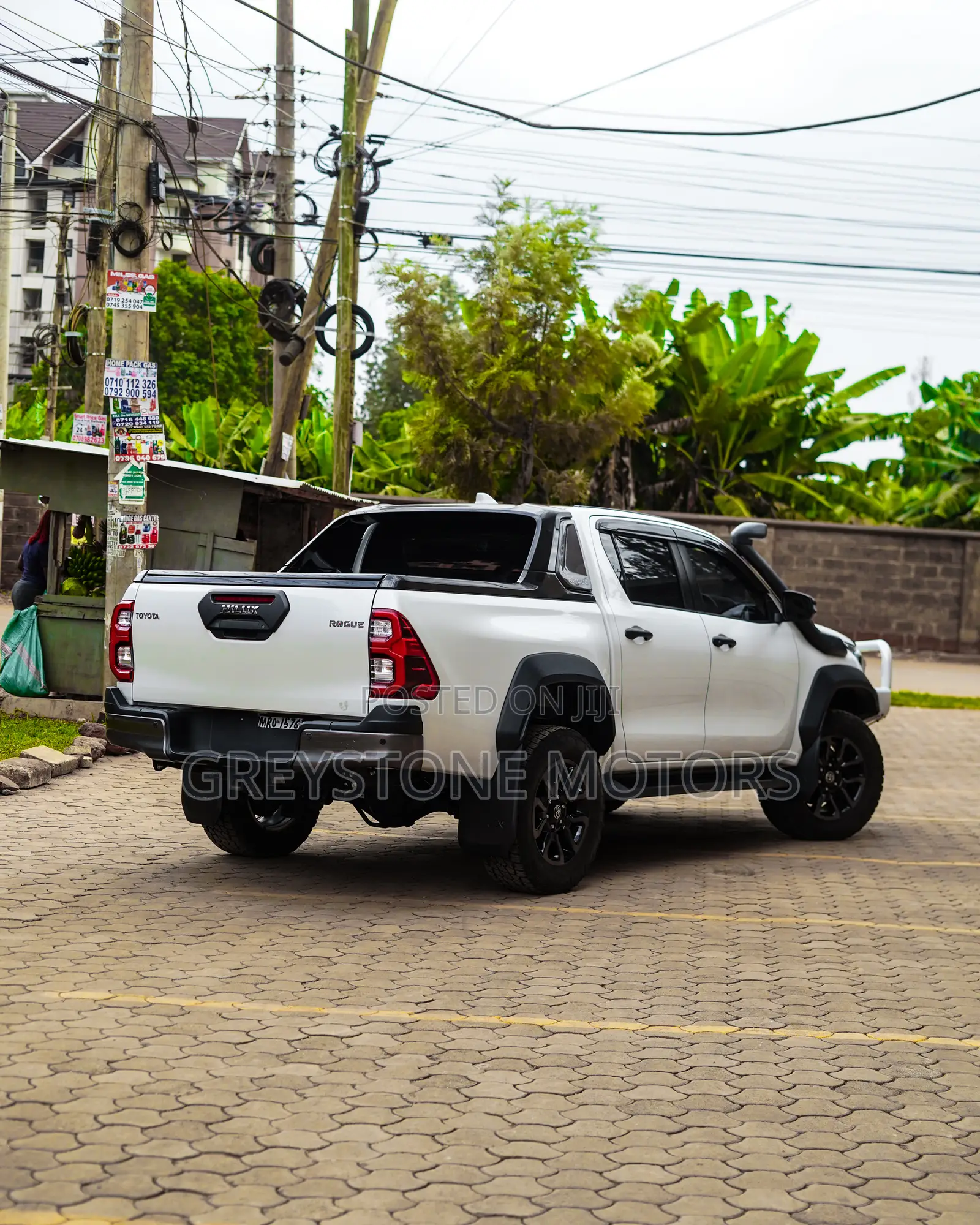 Toyota Hilux Revo Double Cab Deisel 2.8 AWD 2022 White