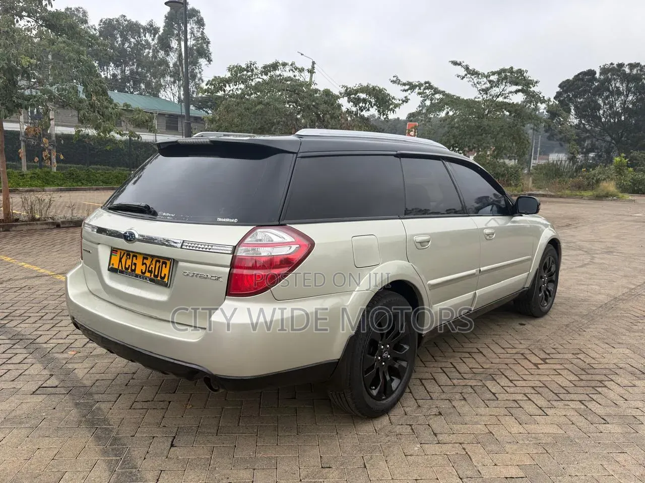 Subaru Outback 2009 Silver