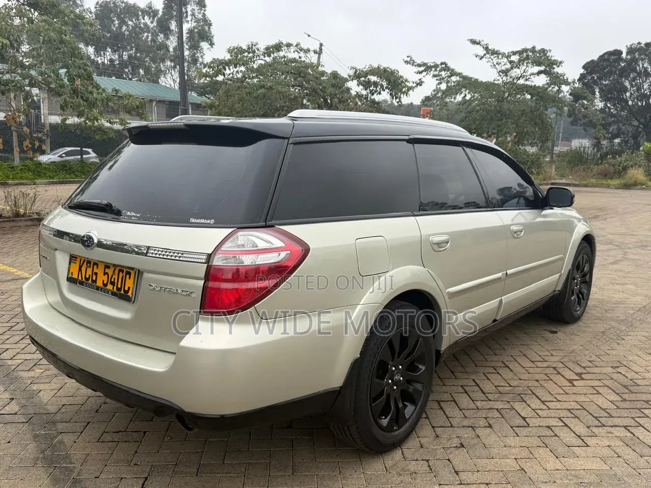 Subaru Outback 2009 Silver