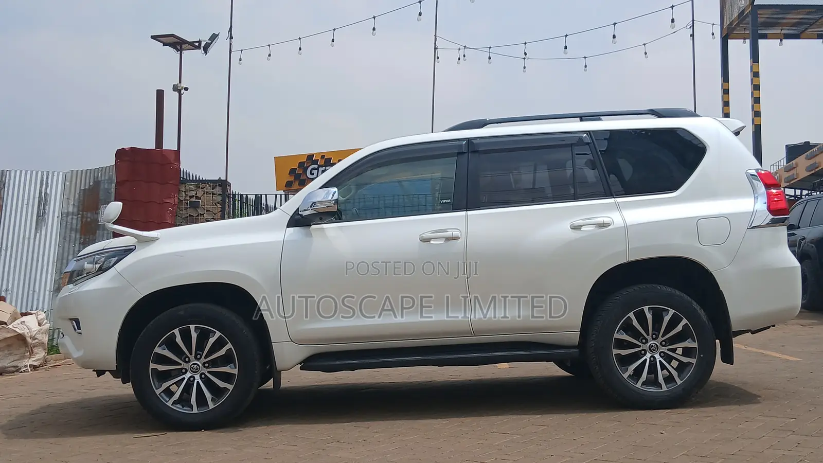 Toyota Land Cruiser Prado 2019 White