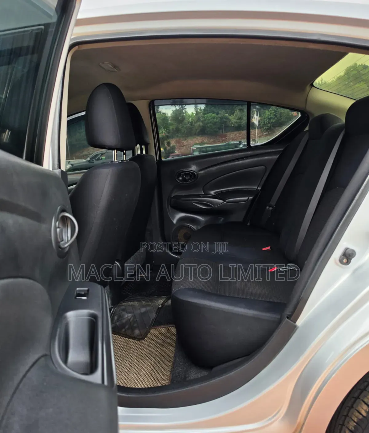 Nissan Latio 2014 Silver