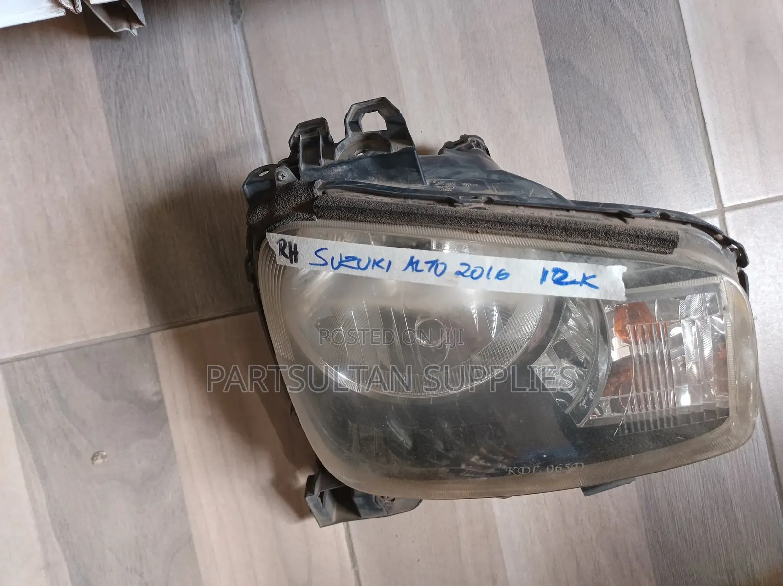 RHS Suzuki Alto Headlights