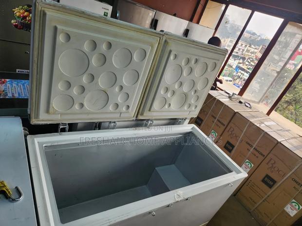 Fast and Deep Freezer 450litres - thumbnail 3