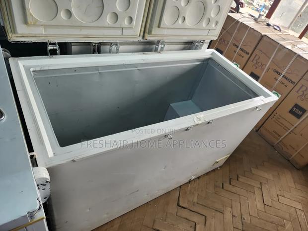 Fast and Deep Freezer 450litres - thumbnail 4