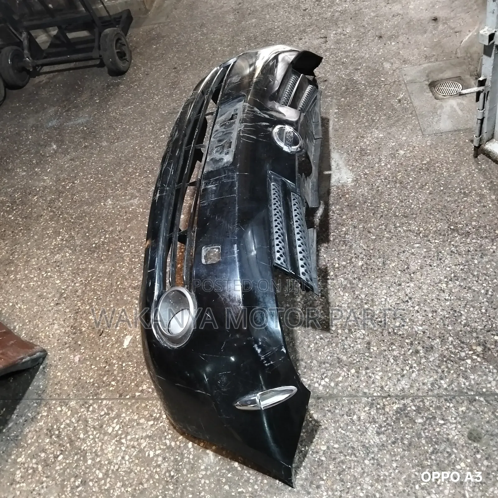 Nissan Note Front Bumper Complete, Model 2005. Clean Ex Japan