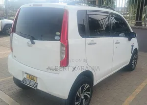 Daihatsu Move 2014 White