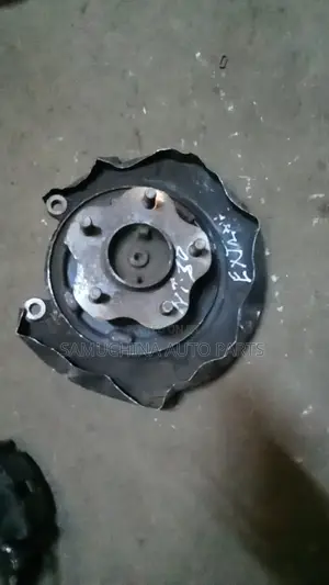 Rear Hub Nissan X-Trail Nt30