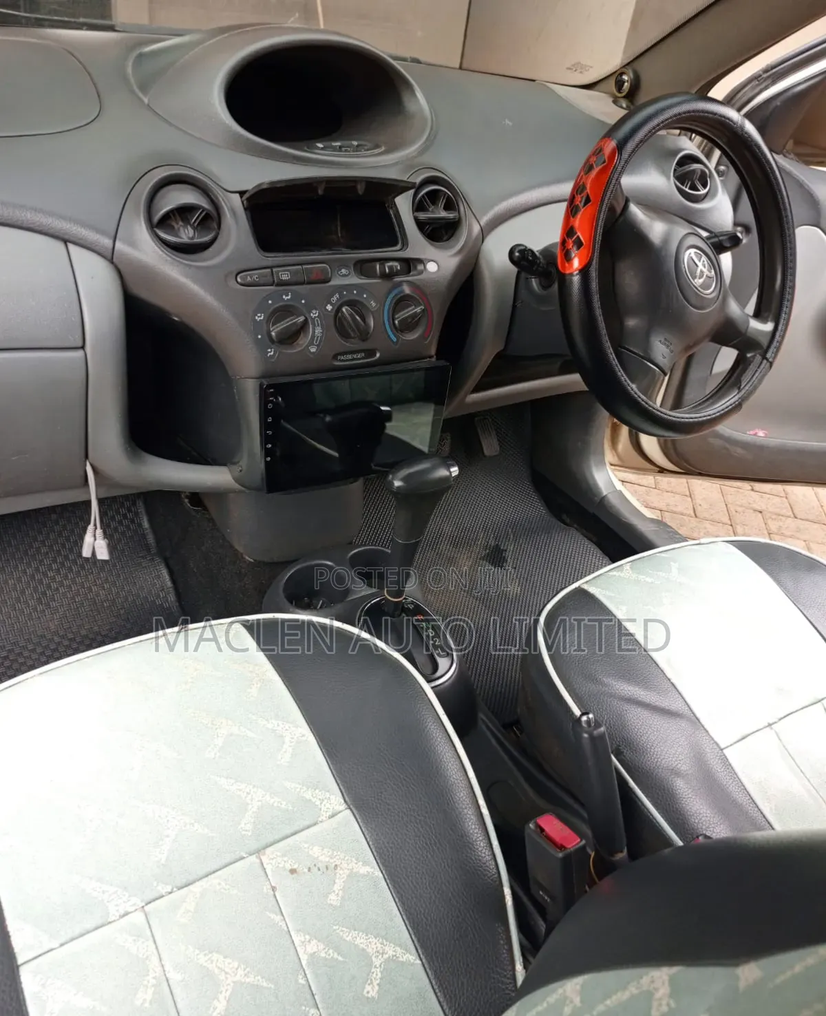 Toyota Vitz 2002 Gold