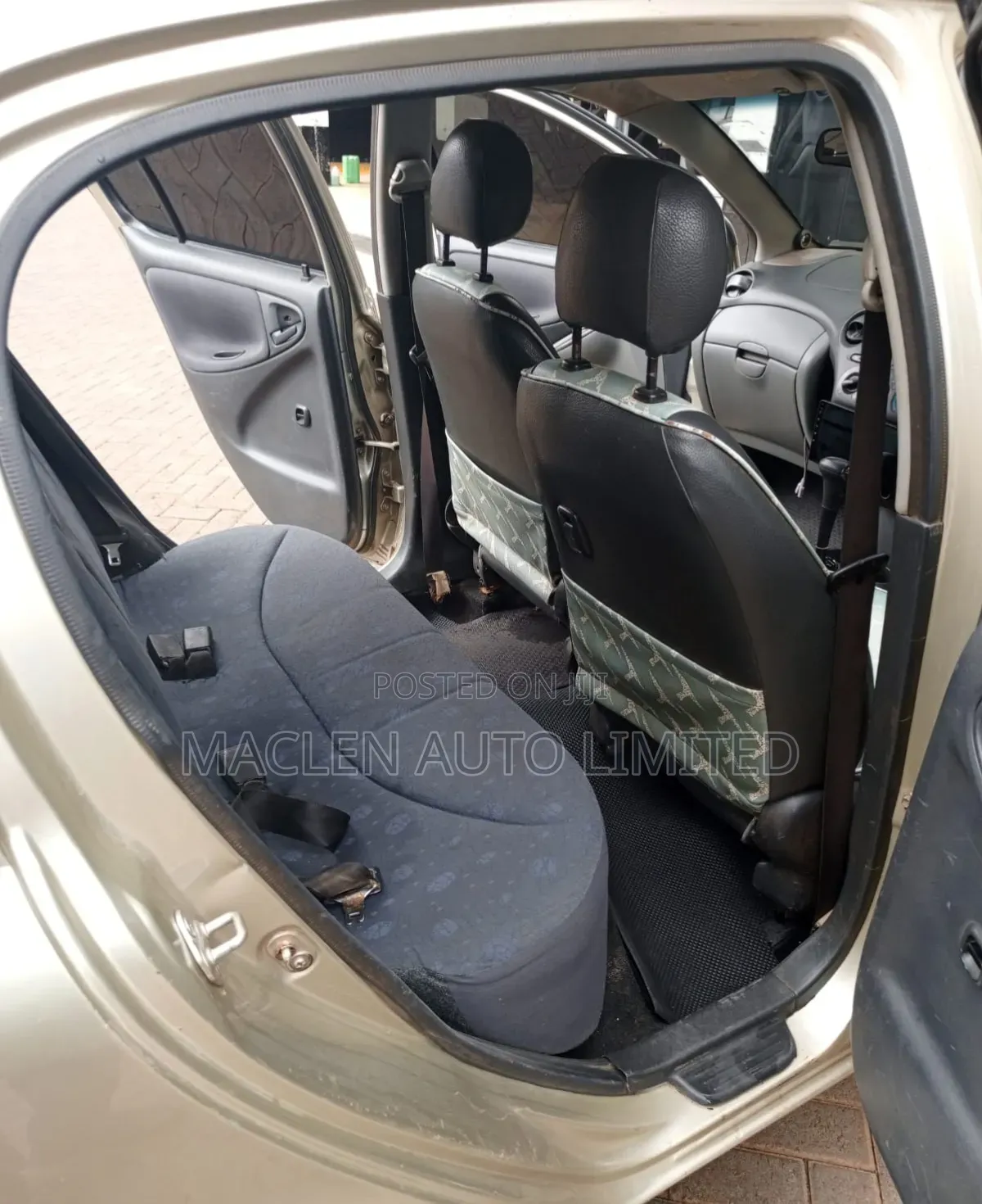 Toyota Vitz 2002 Gold