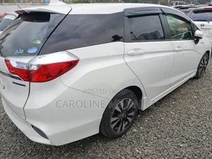 Honda Fit Shuttle 2019 White