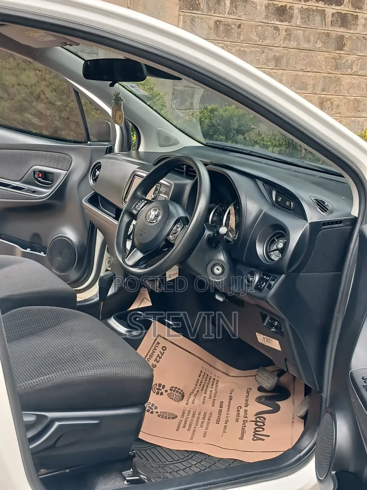 Toyota Vitz 2018 White