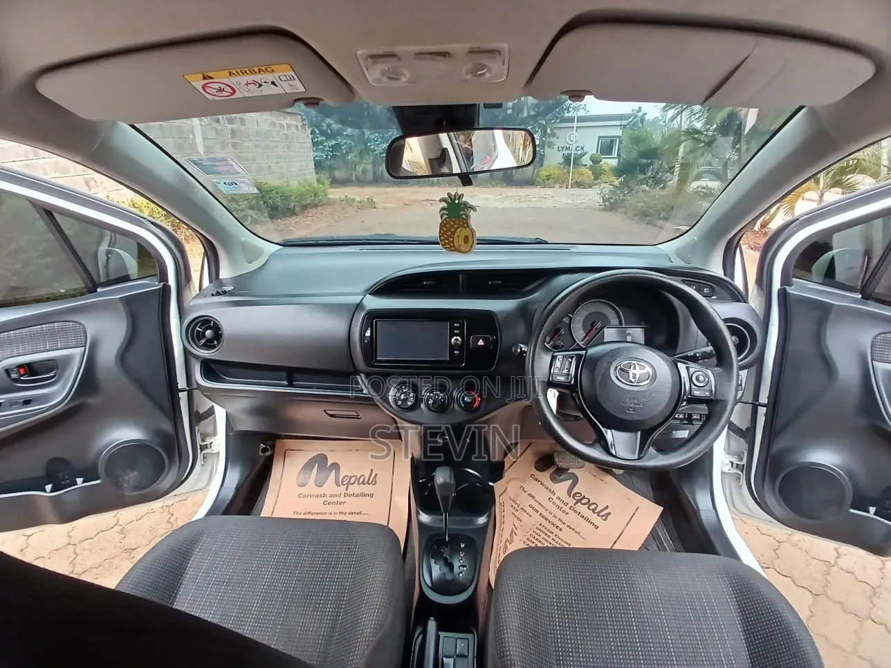 Toyota Vitz 2018 White