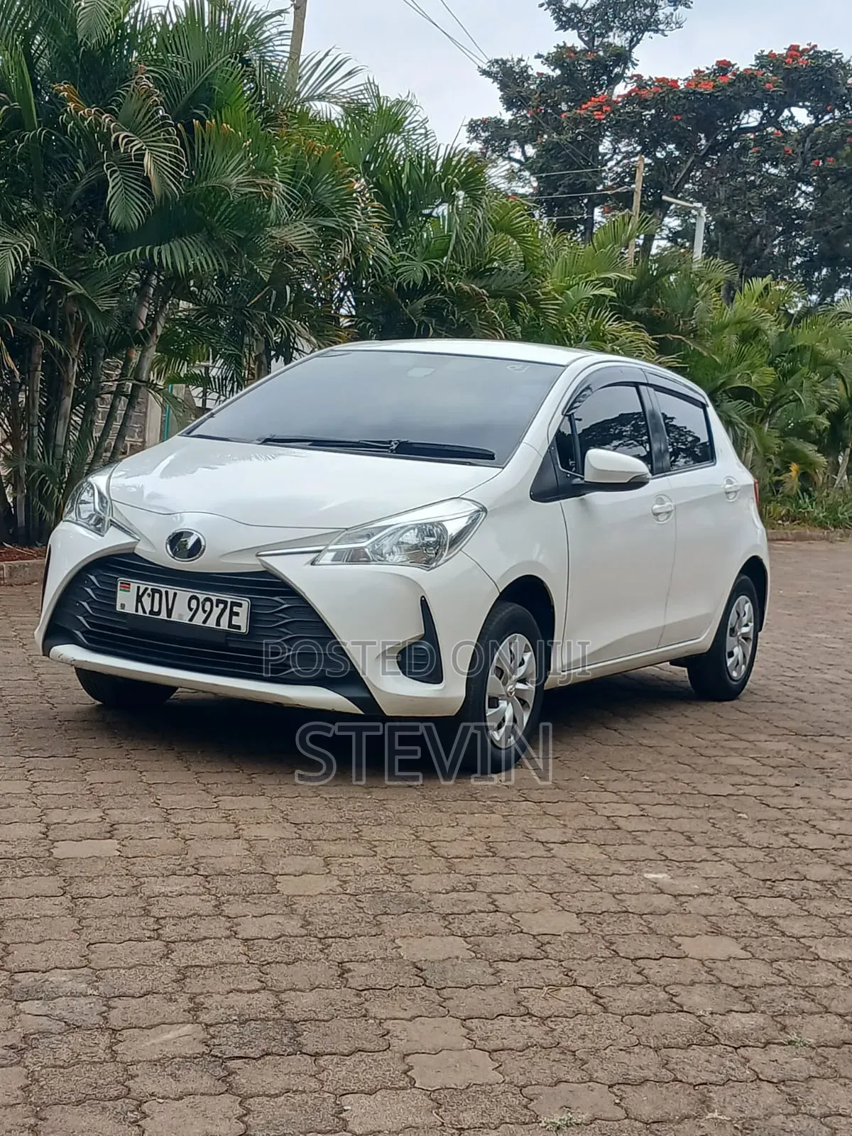 Toyota Vitz 2018 White