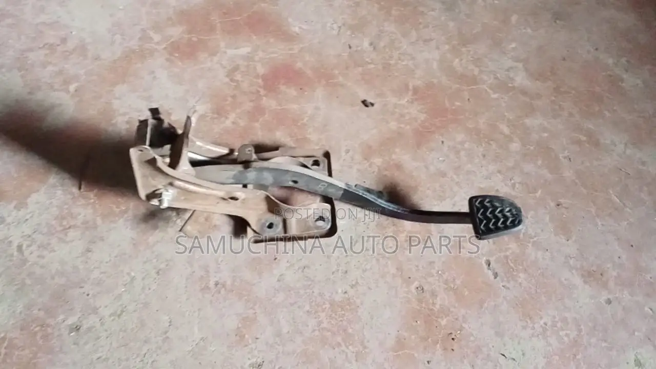 Brake Peddle Toyota Hilux Vigo