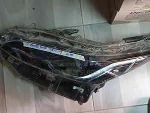 LHS Toyota Fortuner 2016-2017 Headlights