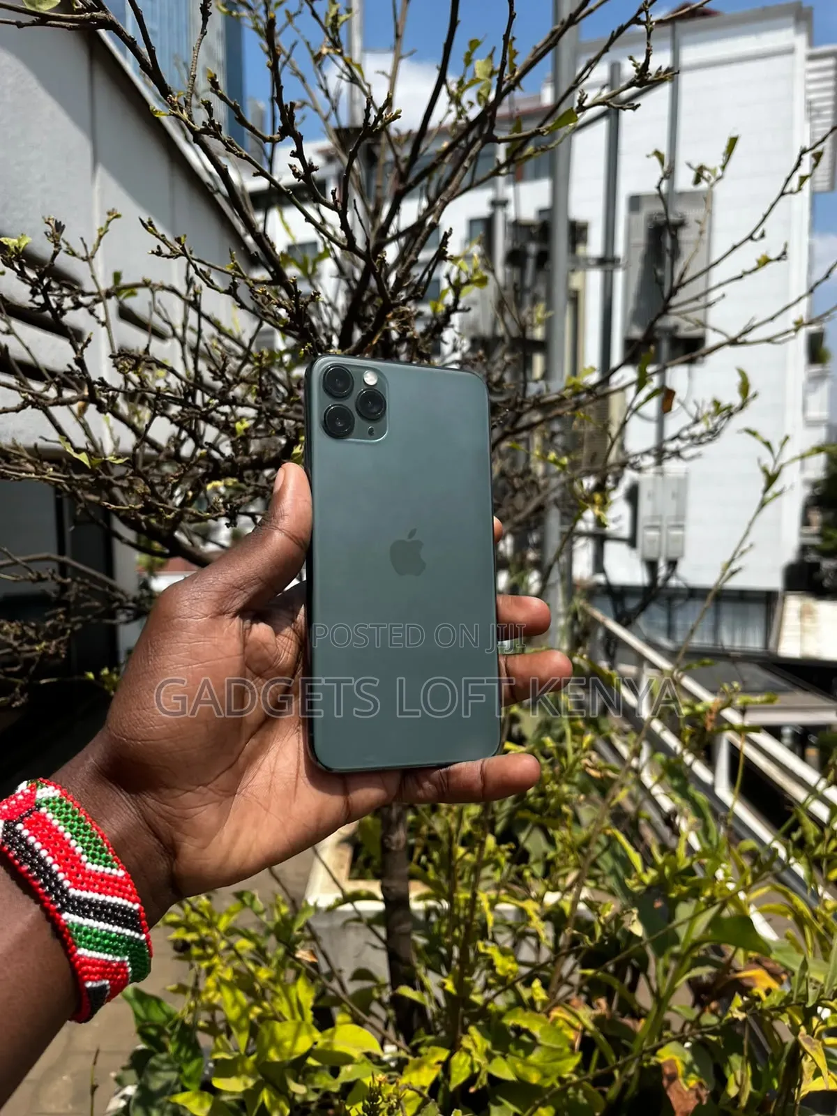 New Apple iPhone 11 Pro Max 256 GB Green