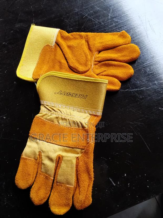 Industrial Safety Gloves - thumbnail 3