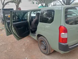 Toyota Succeed 2010 Green