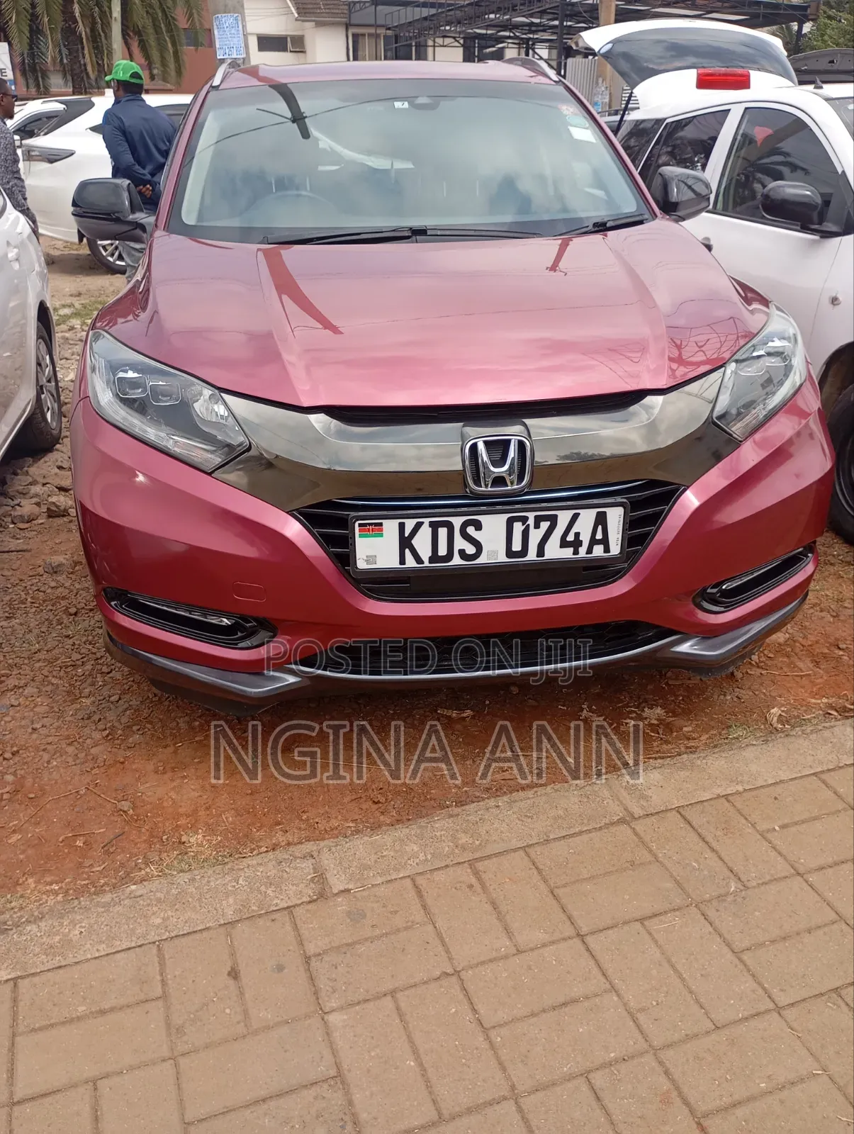 Honda Vezel 2017 Red