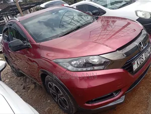 Honda Vezel 2017 Red