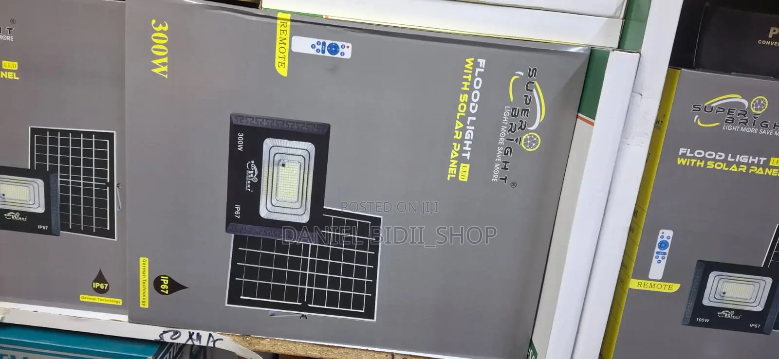 Super Bright 300 Watts Solar Floodlight With Solar Panel