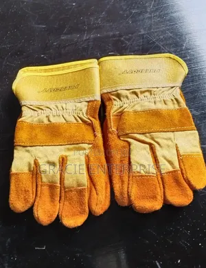 Wrist Length Safety Gloves