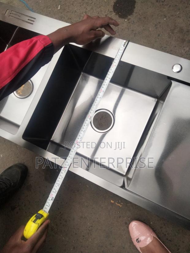 Heavy Double Sink With Single Drain - thumbnail 2