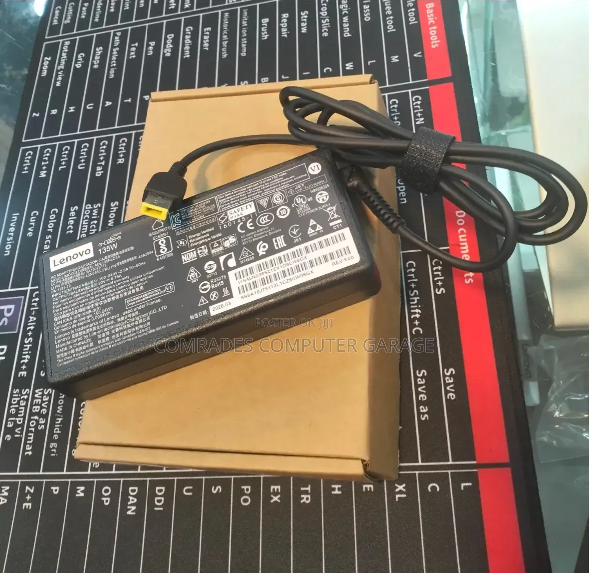 Lenovo USB 135 Watts Adapter