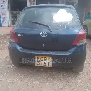Toyota Vitz 2009 Blue