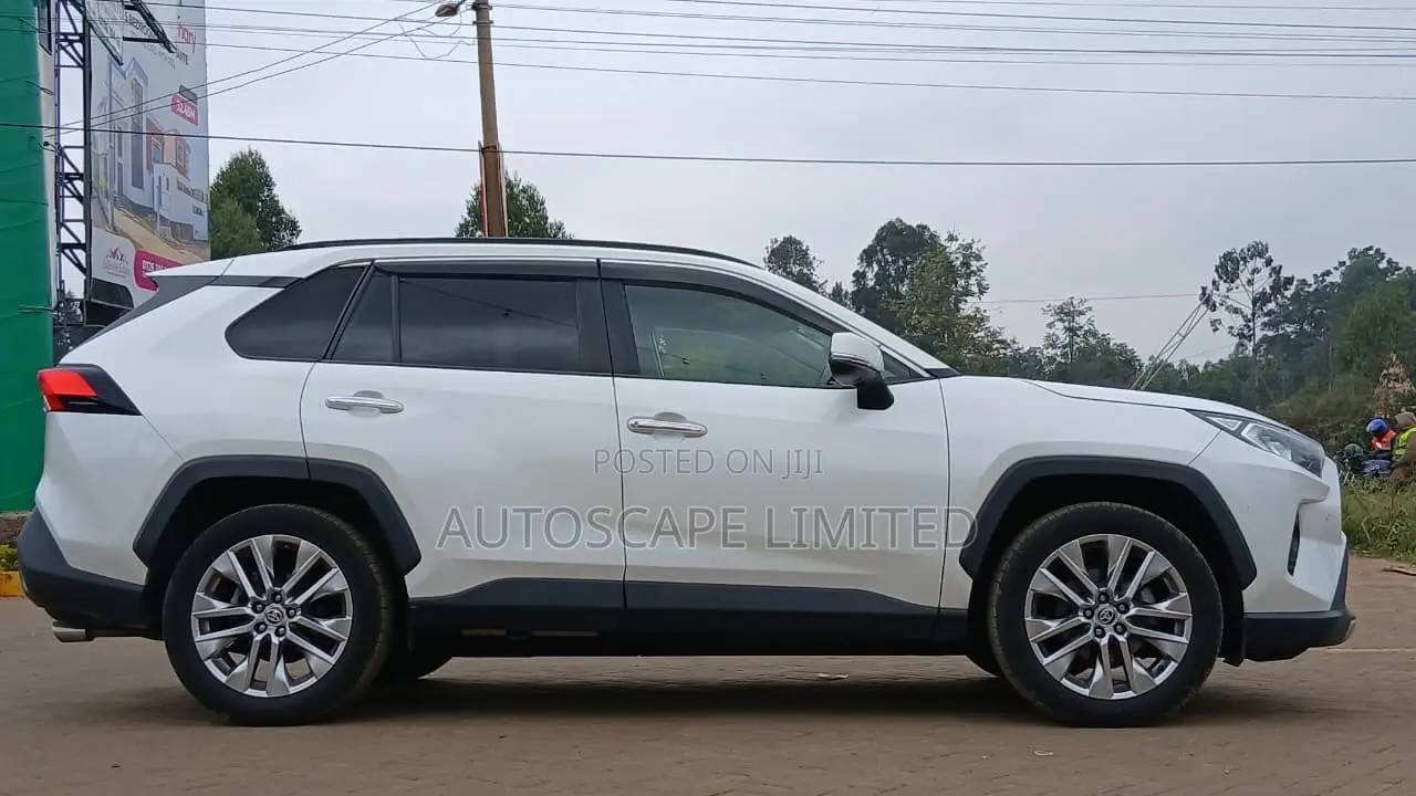 Toyota RAV4 2020 White