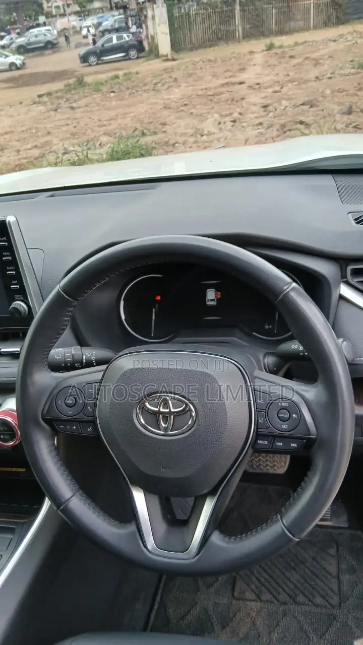 Toyota RAV4 2020 White
