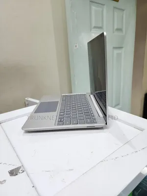 Laptop Microsoft Surface Go 16GB Intel Core i5 SSD 256GB