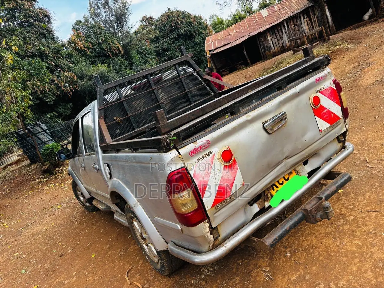 Isuzu D-MAX 2009 Silver