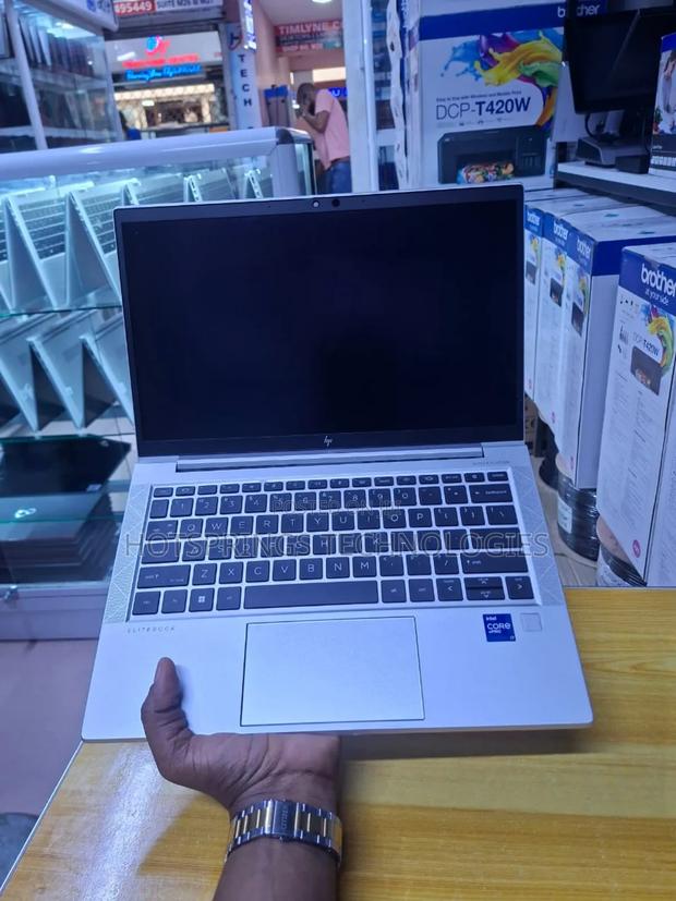 Laptop HP EliteBook 830 G8 16GB Intel Core i7 SSD 512GB - thumbnail 2