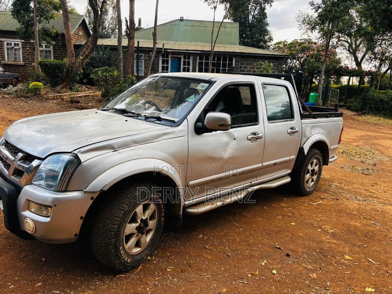 Isuzu D-MAX 2009 Silver
