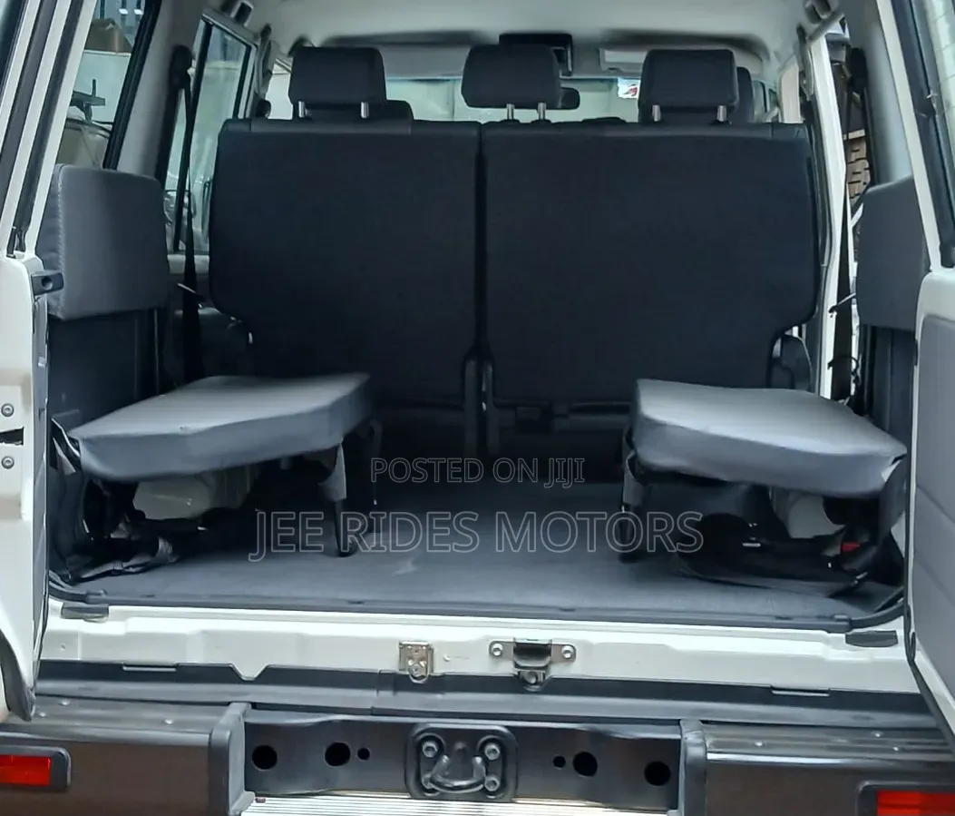 Toyota Land Cruiser 2024 White