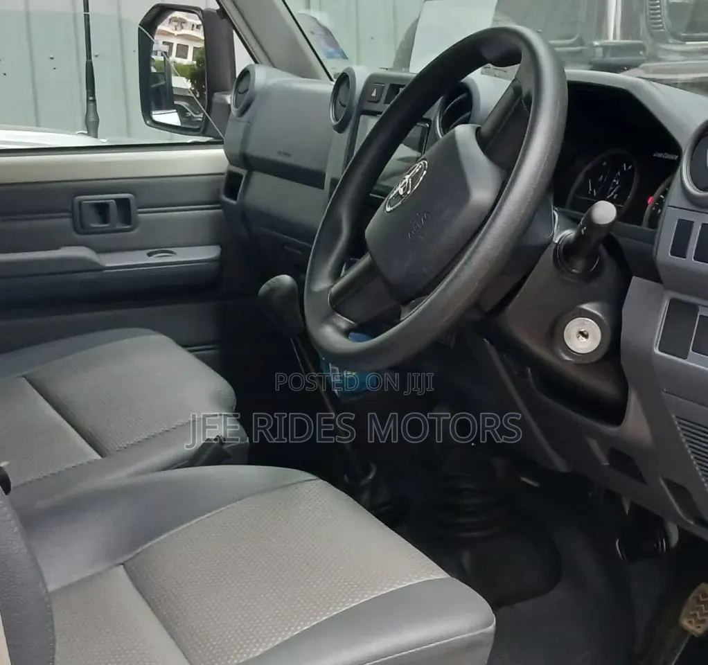 Toyota Land Cruiser 2024 White