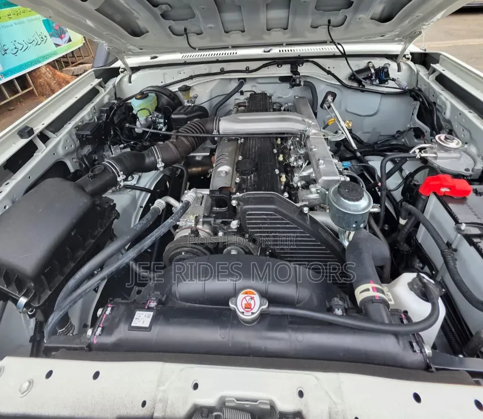 Toyota Land Cruiser 2024 White