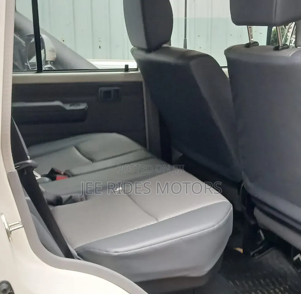 Toyota Land Cruiser 2024 White