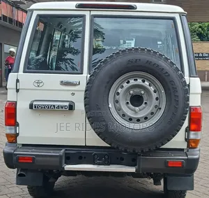 Toyota Land Cruiser 2024 White