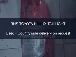 RHS Toyota Hillux Taillight