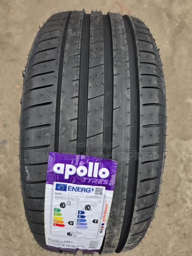 225 /45 R18 APOLLO TIRES (India) - main view