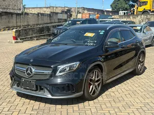 Mercedes-Benz GLA-Class 2019 Black